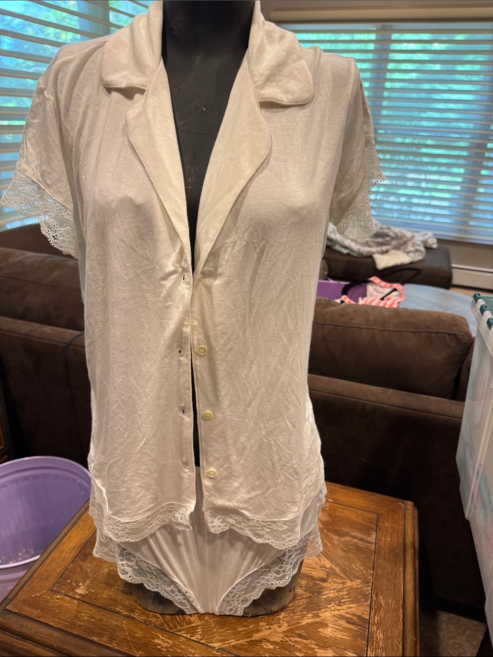 Eberjey Cream Lace-Trim Short Sleeve Pajama Top